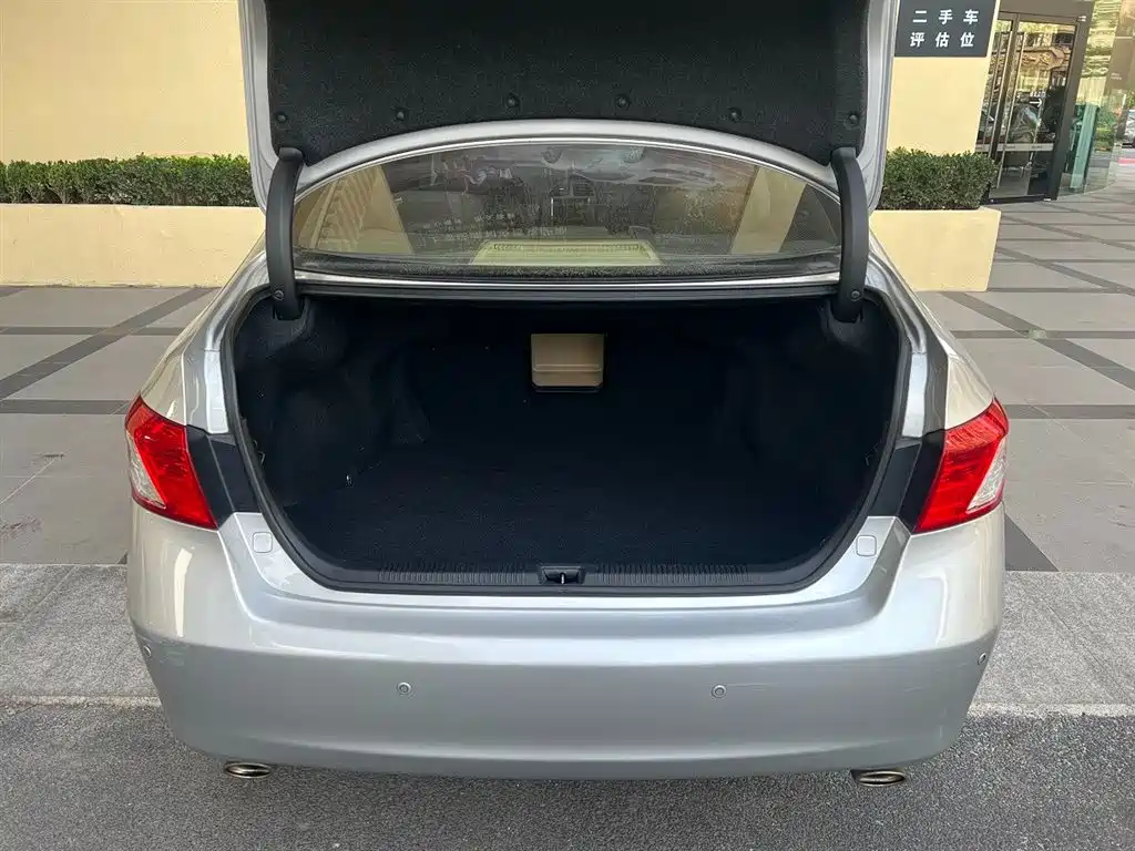 Lexus ES — миниатюра 8