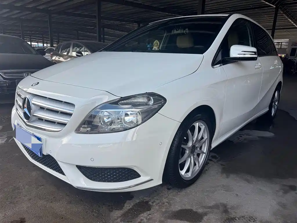 Mercedes-Benz A-Class( Import ) 2013 A 180 Fashion Type