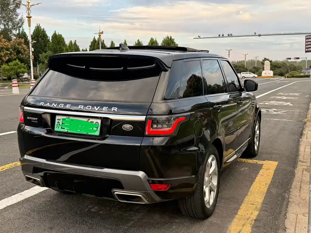 Land Rover Sport PHEV — миниатюра 9