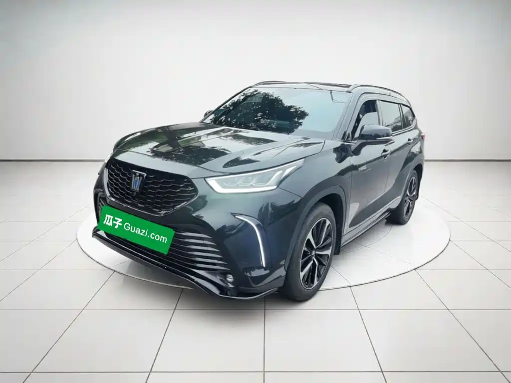 Toyota Crown Kluger — миниатюра 2