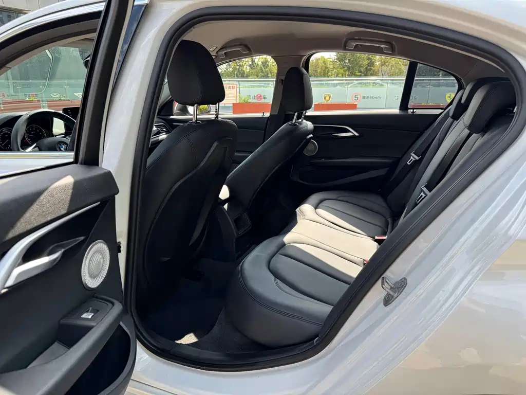 BMW 1 Series — миниатюра 23