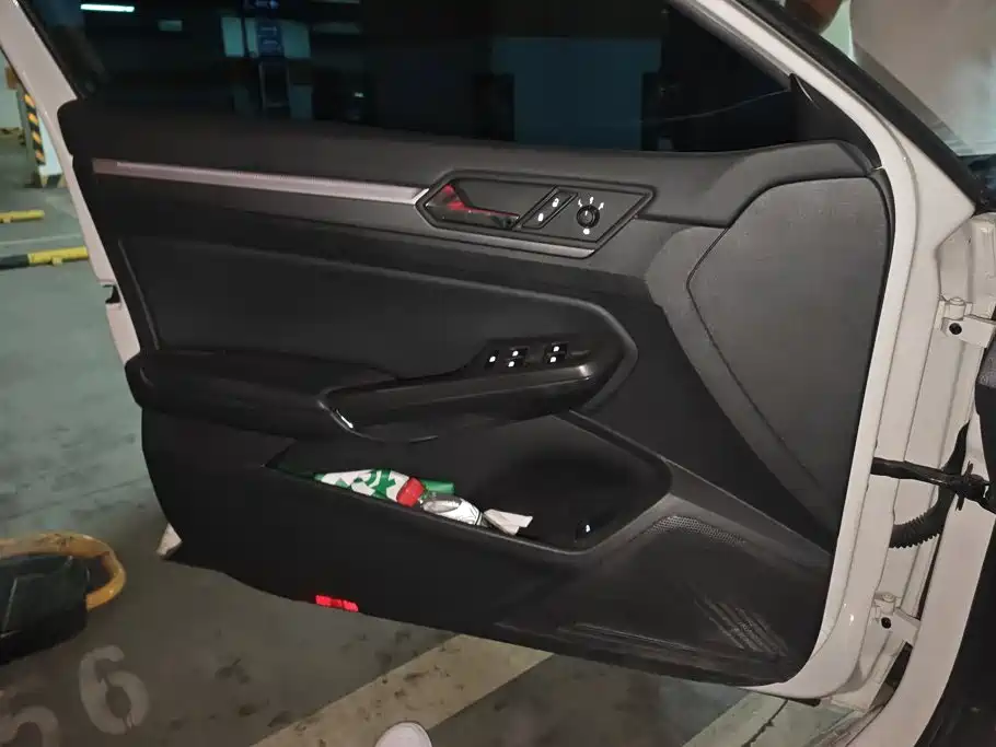 Volkswagen Lamando — миниатюра 7