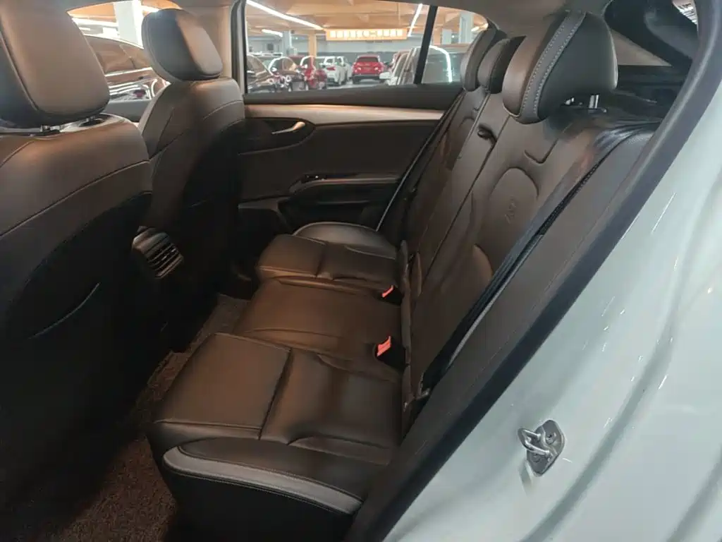 Qoros Qoros 7 — миниатюра 17