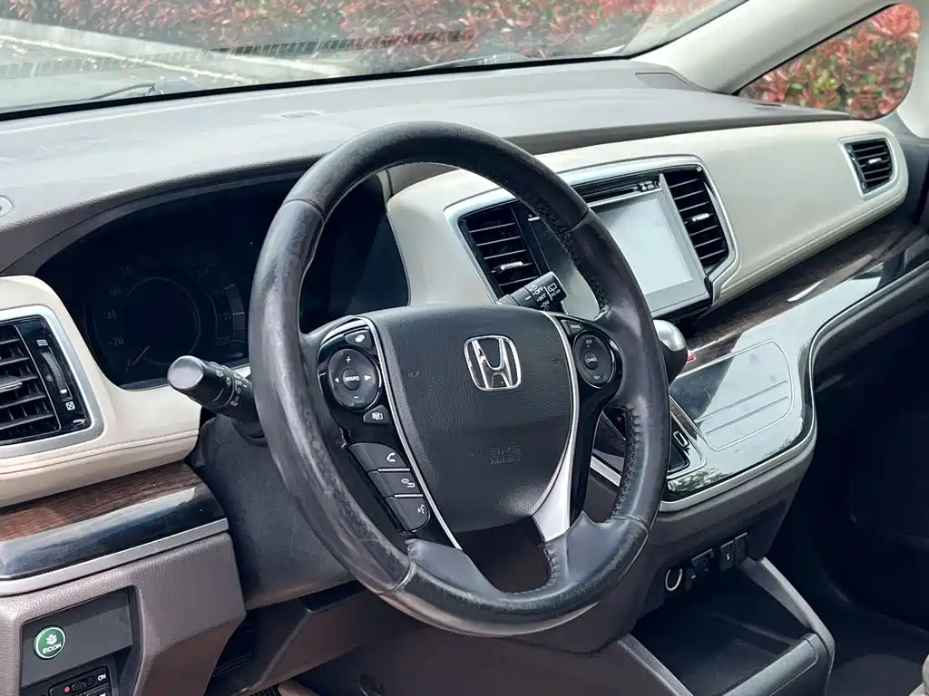 Honda Odyssey — миниатюра 4