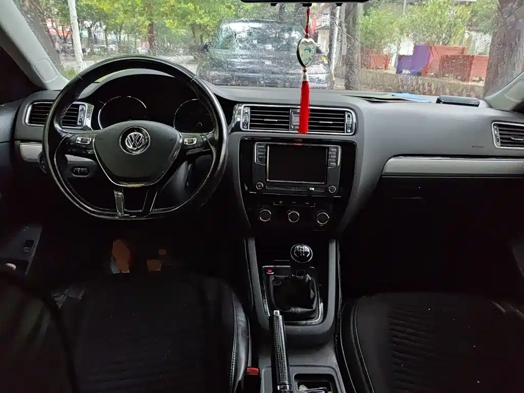 Volkswagen Sagitar — миниатюра 5