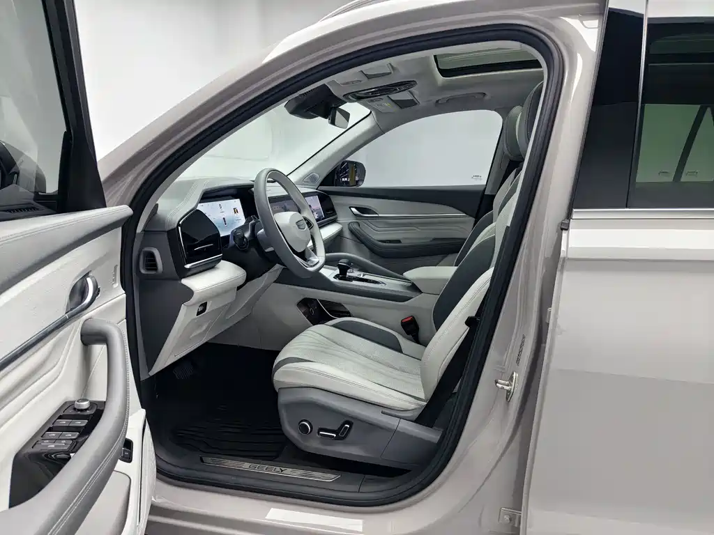Geely Xingyue L — миниатюра 15