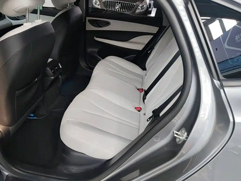BYD Seal 05 DM-i — миниатюра 17