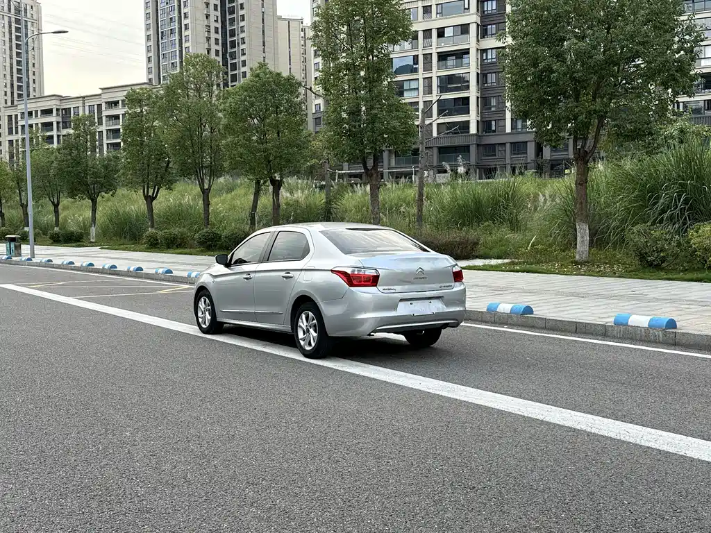 Citroen Elysee — миниатюра 7