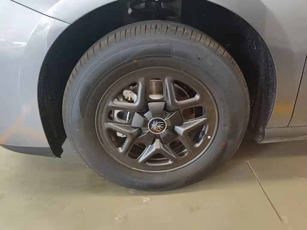 BYD Qin PLUS — миниатюра 23