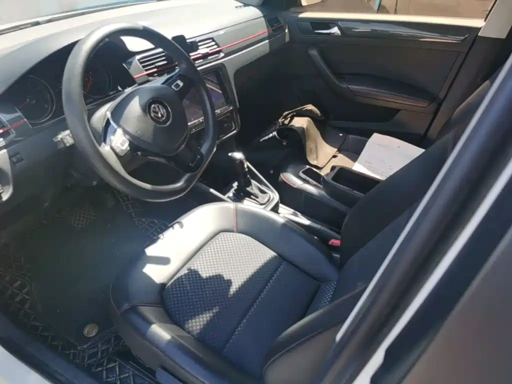 Volkswagen Santana — миниатюра 20