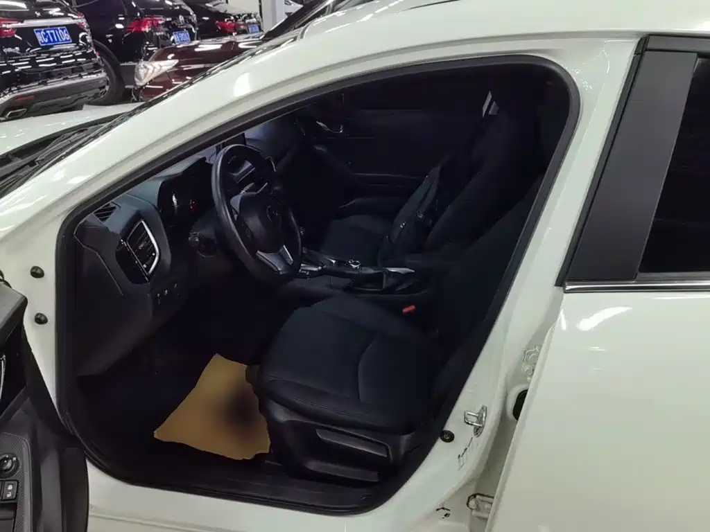 Mazda 3 Axela — миниатюра 15