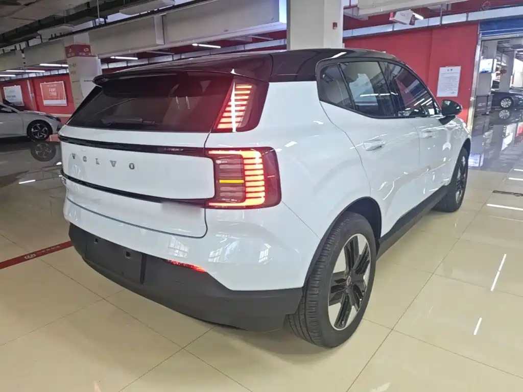 Volvo EX30 — миниатюра 7