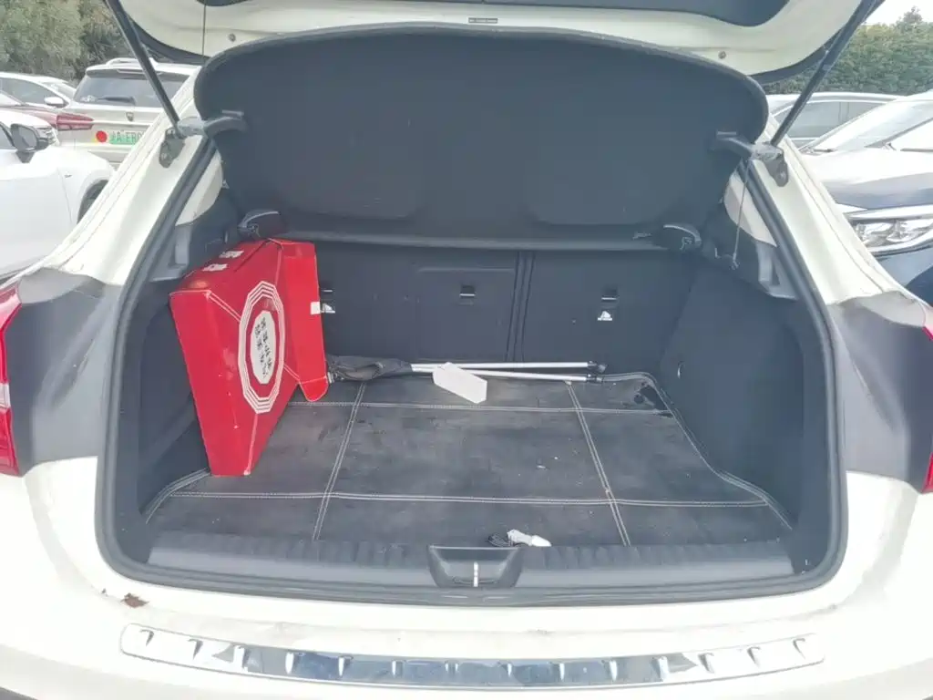 Mercedes-Benz GLA (Import) — миниатюра 19