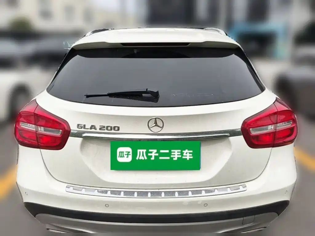 Mercedes-Benz GLA — миниатюра 8