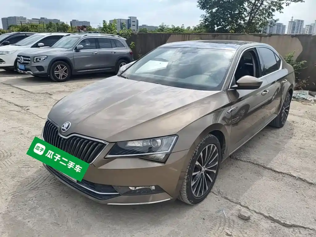 Skoda Superb — миниатюра 2