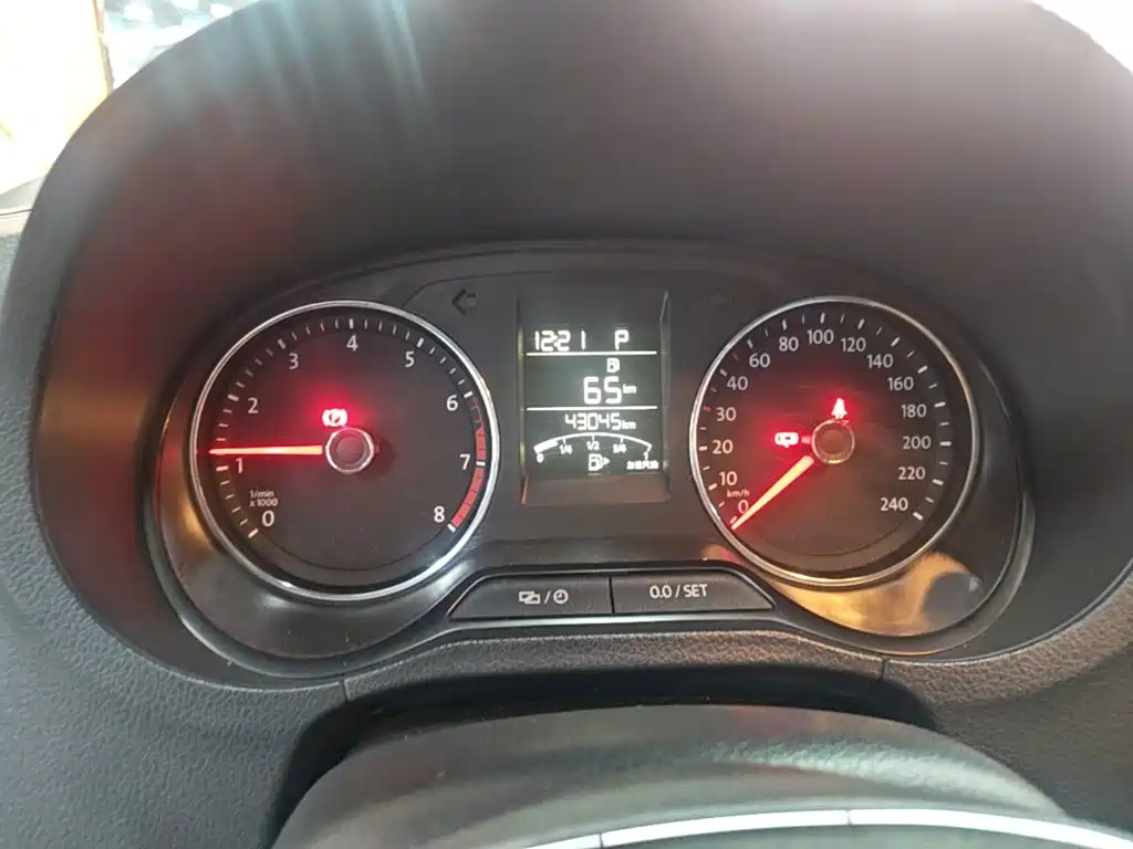Volkswagen Polo — миниатюра 12