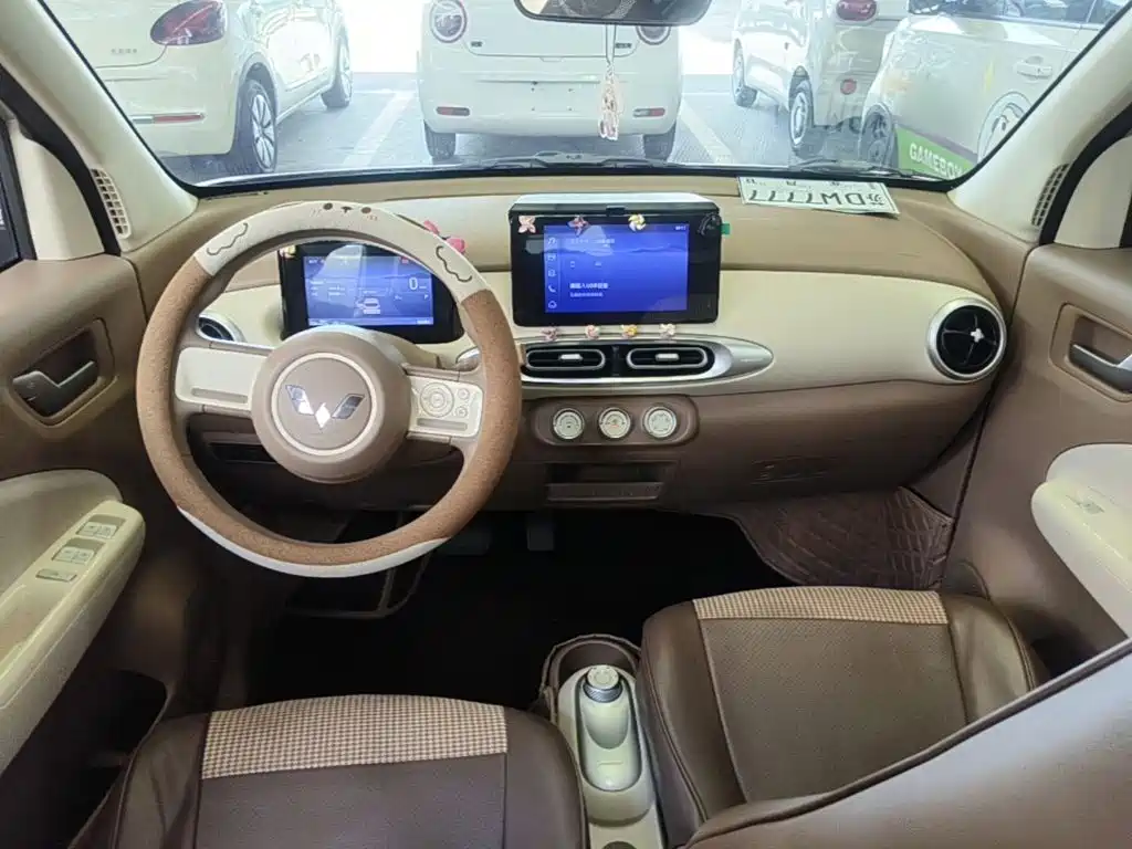 Wuling Mini EV MINIEV 2025 Premium +