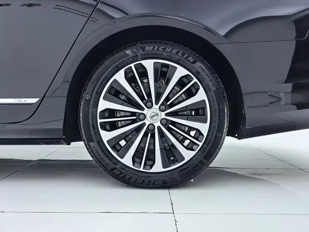 Volvo S90 — миниатюра 23