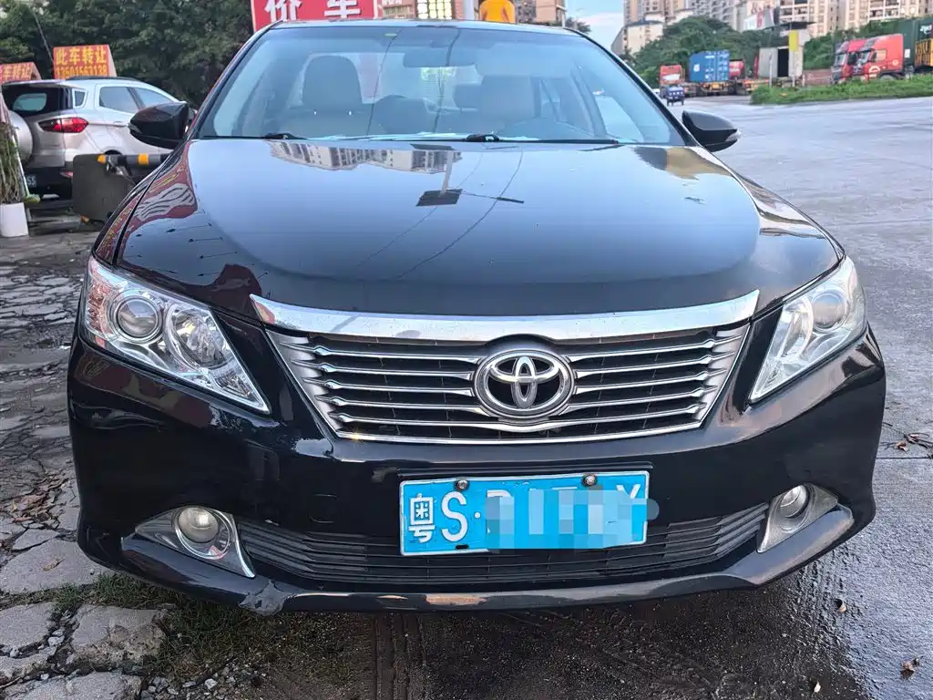 Toyota Camry 2014