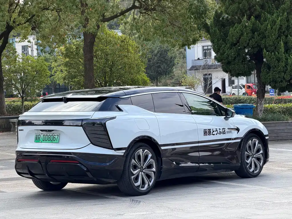 HiPhi HiPhi X — миниатюра 5