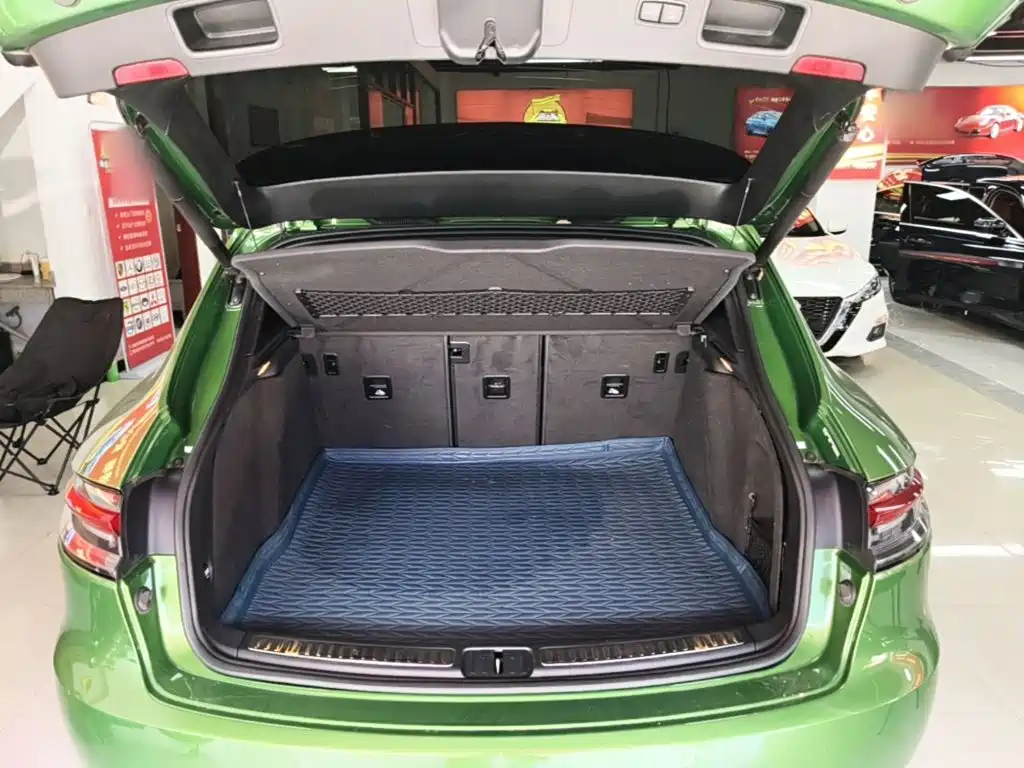 Porsche Macan — миниатюра 19