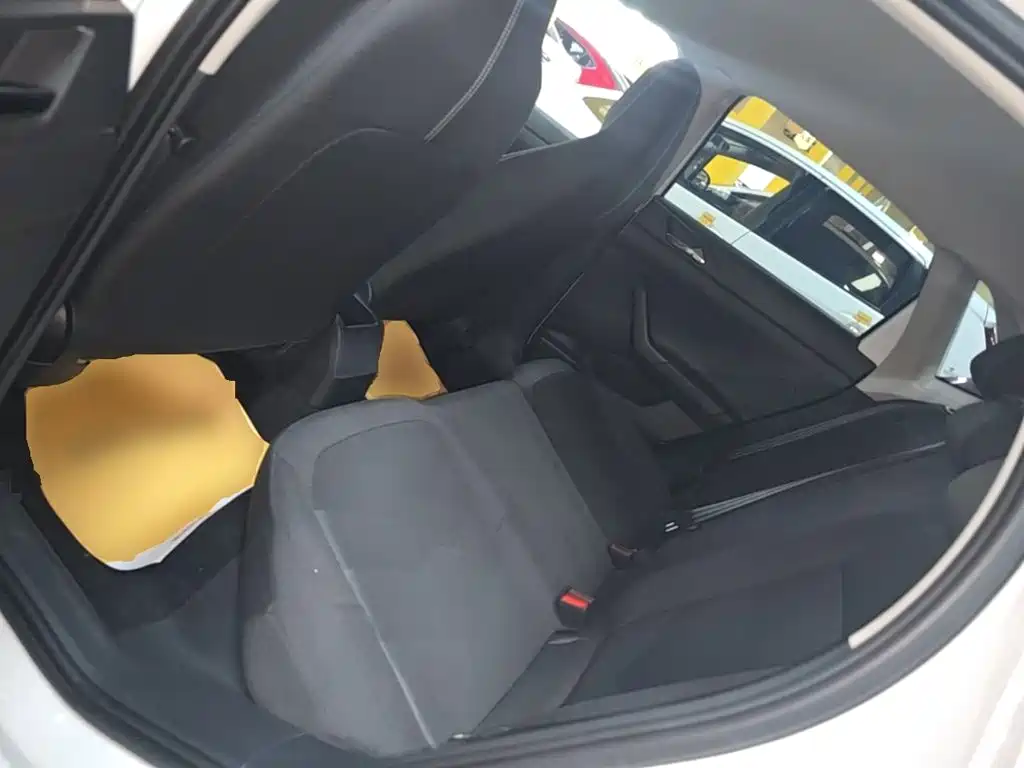 Volkswagen Polo — миниатюра 17