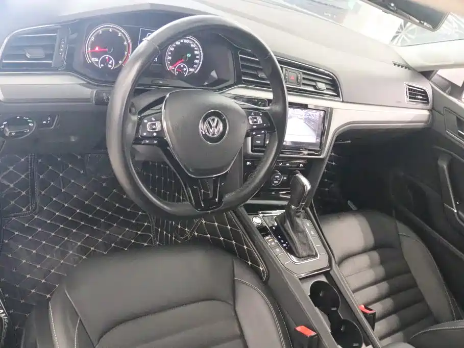 Volkswagen Lamando — миниатюра 11