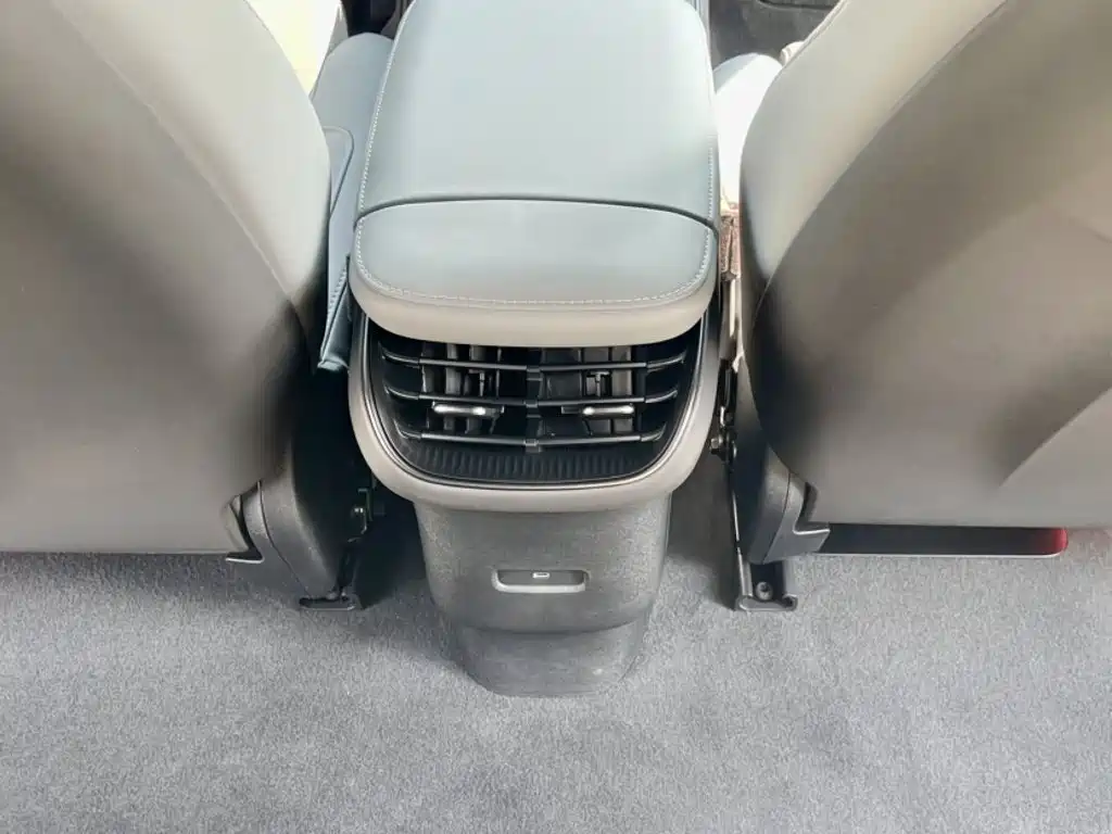 NIO ET5T — миниатюра 12