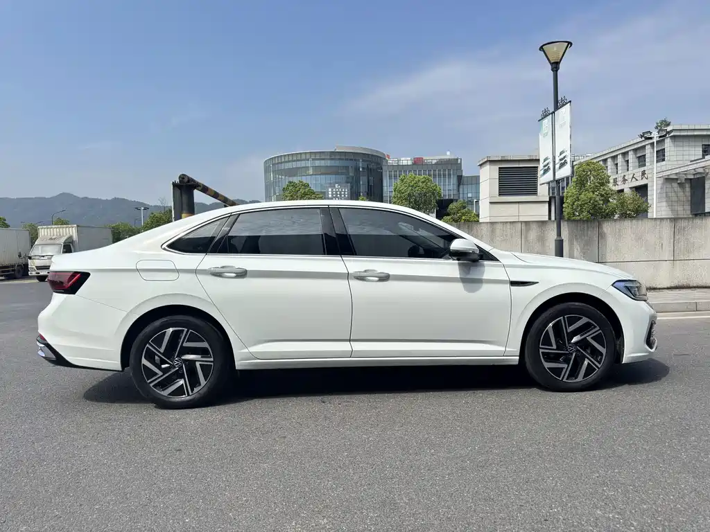 Volkswagen Sagitar — миниатюра 19