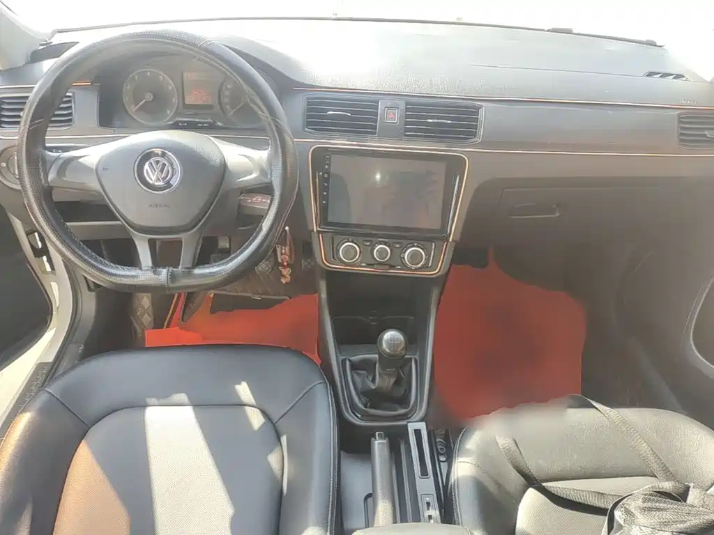 Volkswagen Santana — миниатюра 10