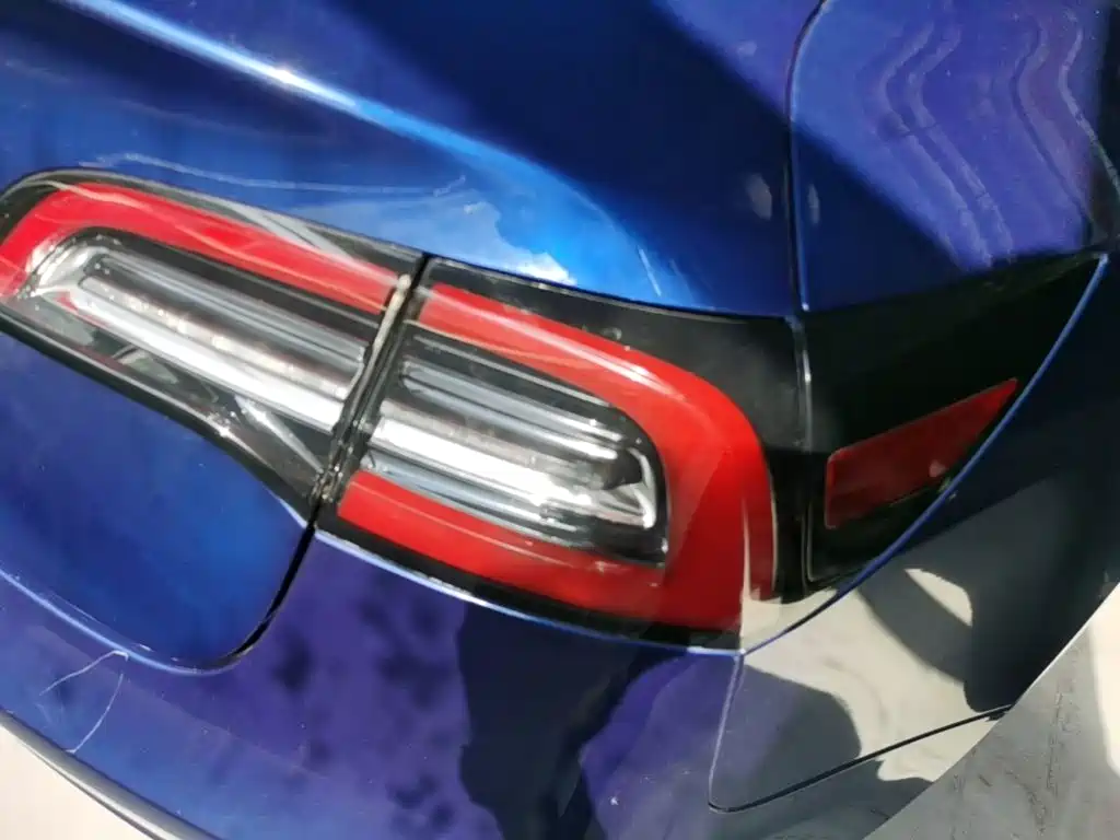 Tesla Model 3 — миниатюра 8
