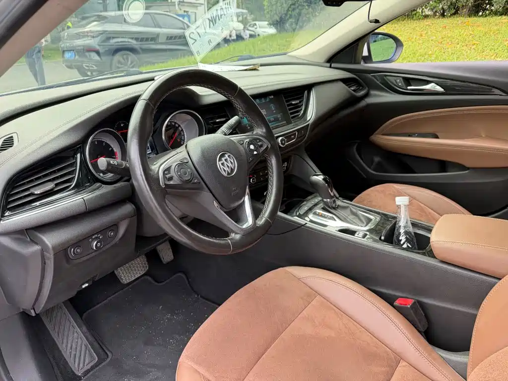 Buick Regal — миниатюра 7