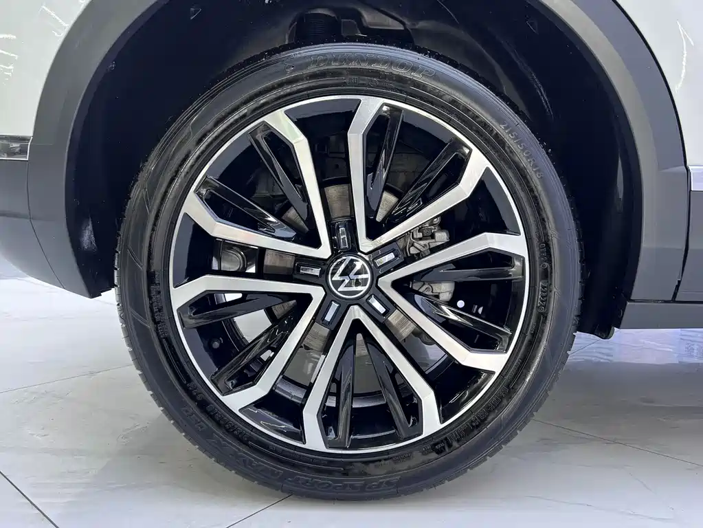 Volkswagen T-Roc — миниатюра 19