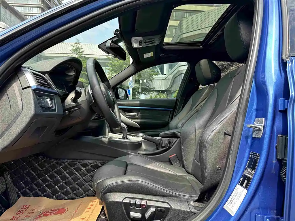BMW 3 Series — миниатюра 4