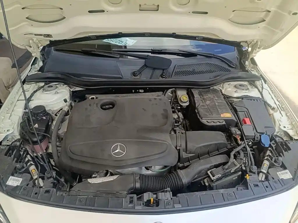 Mercedes-Benz GLA (Import) — миниатюра 20