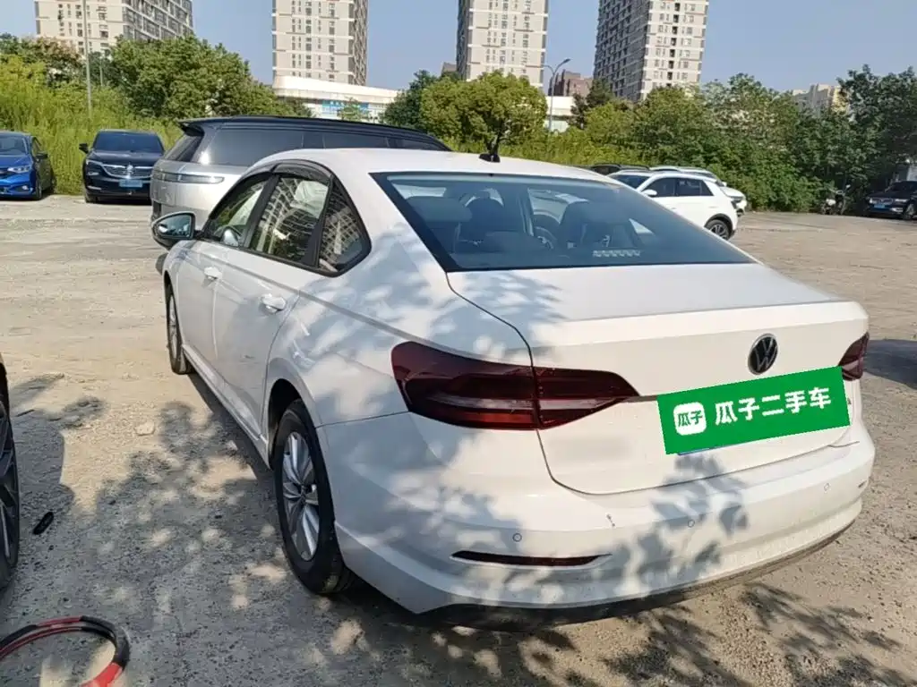 Volkswagen Lavida — миниатюра 5