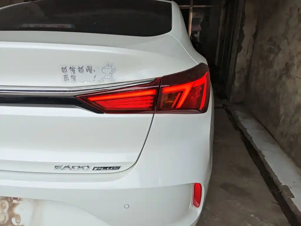 Changan Eado — миниатюра 8