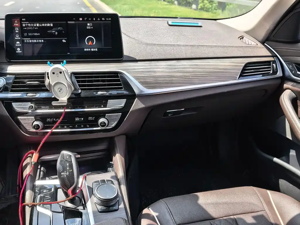 BMW 5 Series — миниатюра 11
