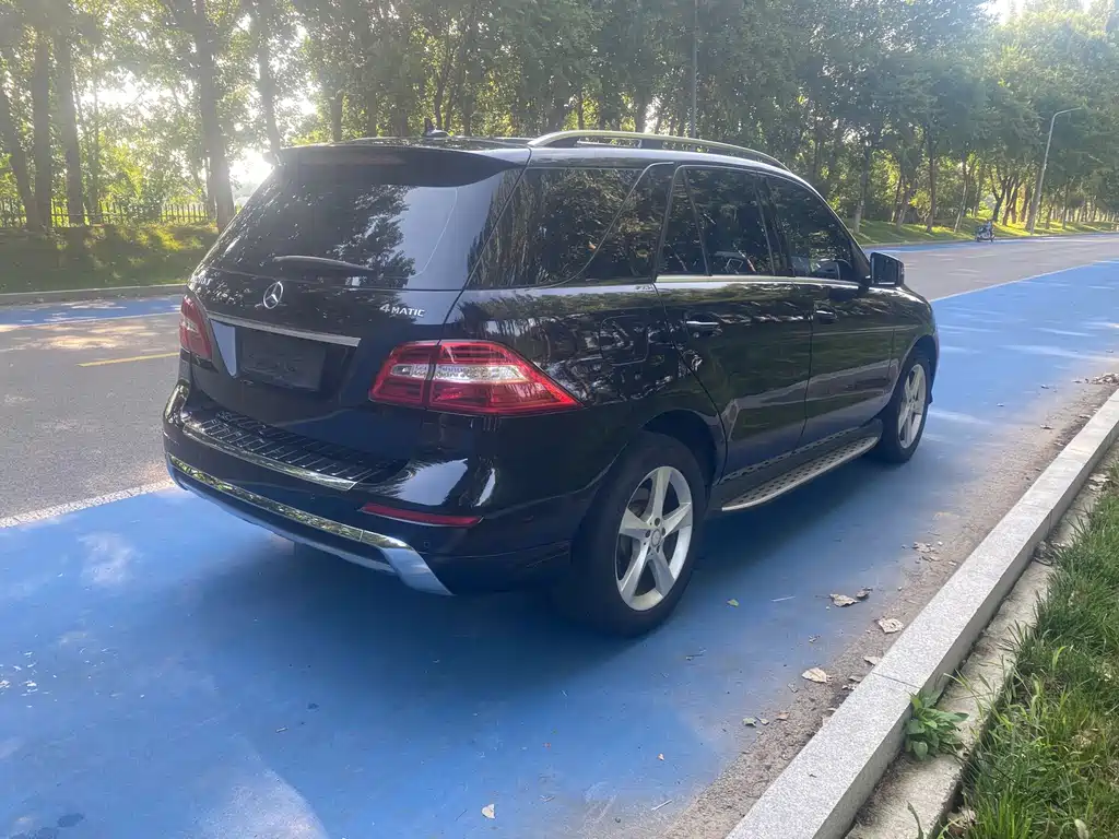 Mercedes-Benz M-Class — миниатюра 7