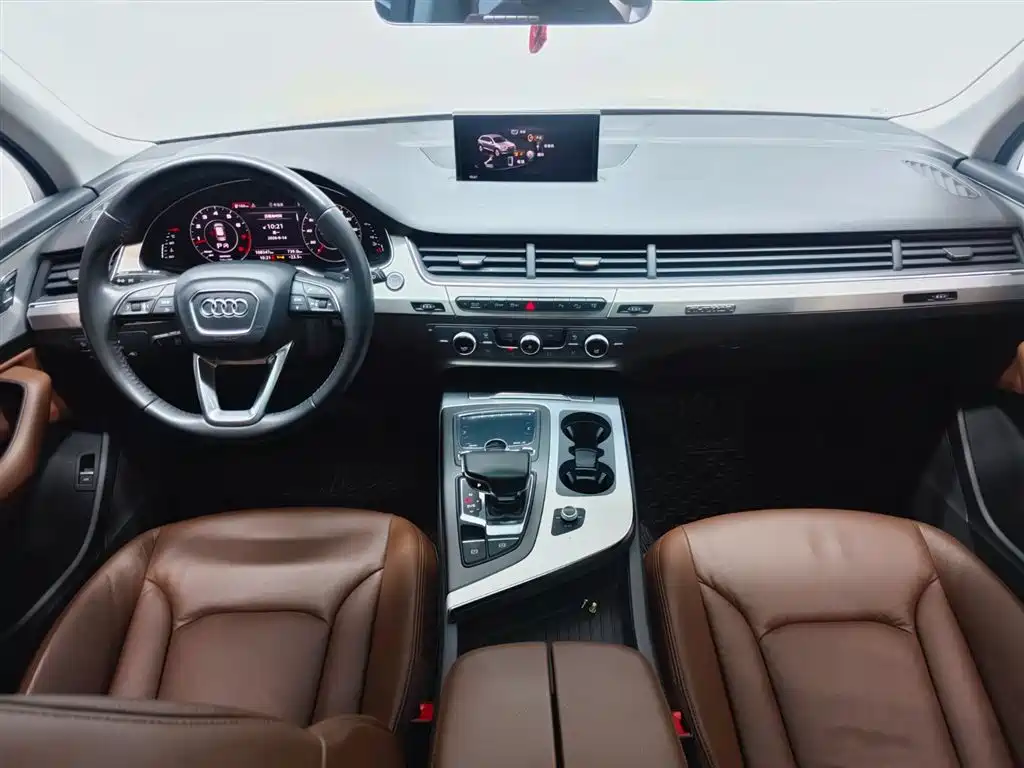 Audi Q7 — миниатюра 6