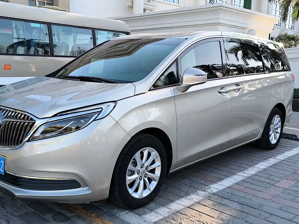 Buick GL8 2017