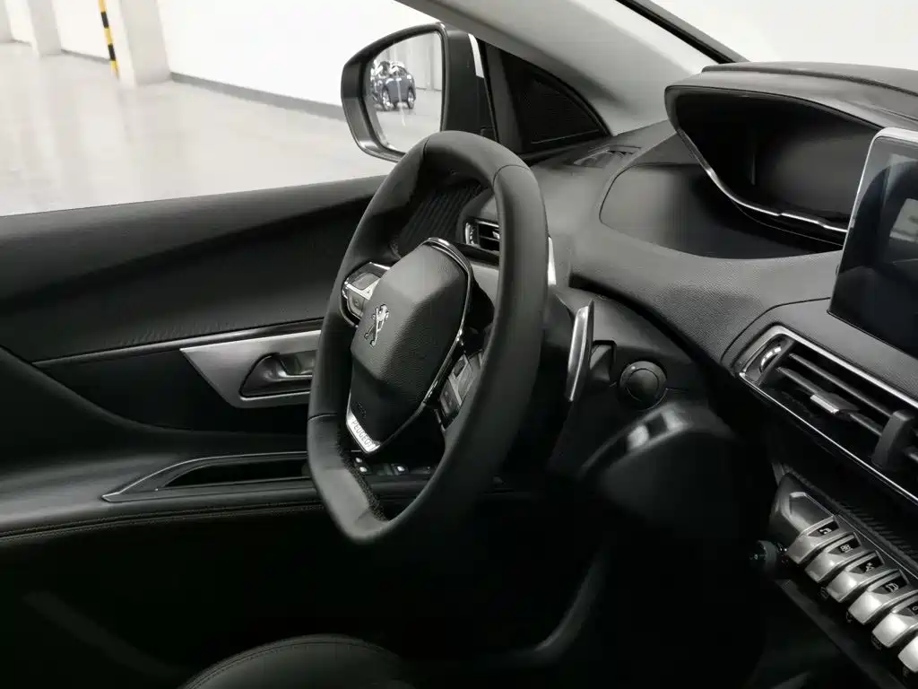 Peugeot 5008 — миниатюра 22