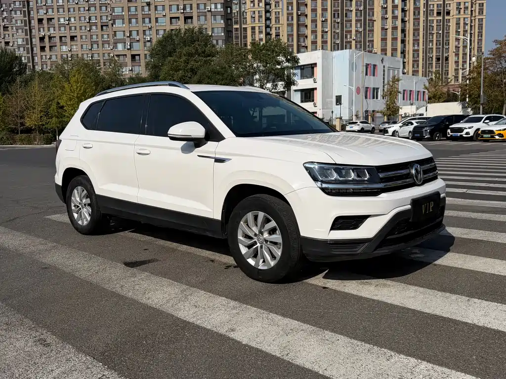 Volkswagen Tharu — миниатюра 2