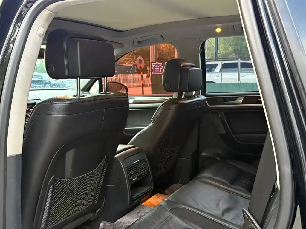 Volkswagen Touareg — миниатюра 9