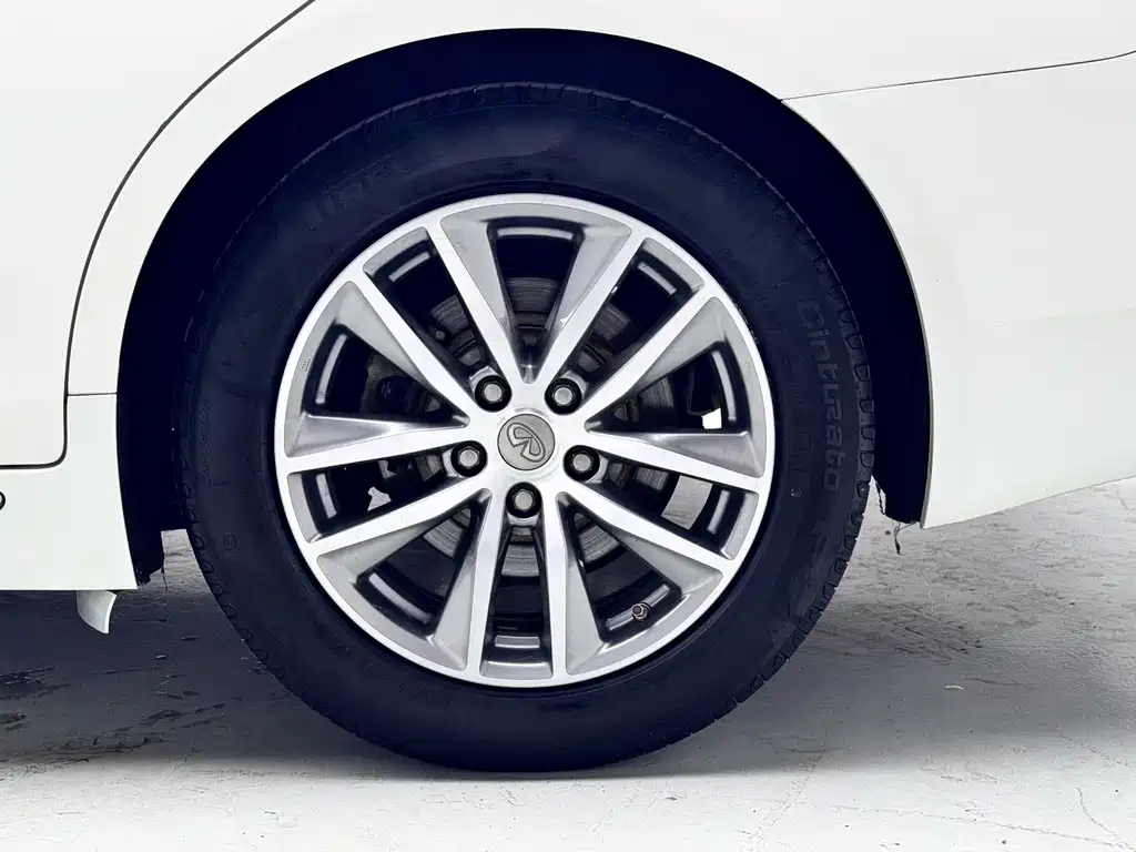 Infiniti Q50L — миниатюра 14