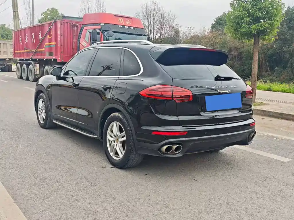 PORSCHE CAYENNE NEW ENERGY