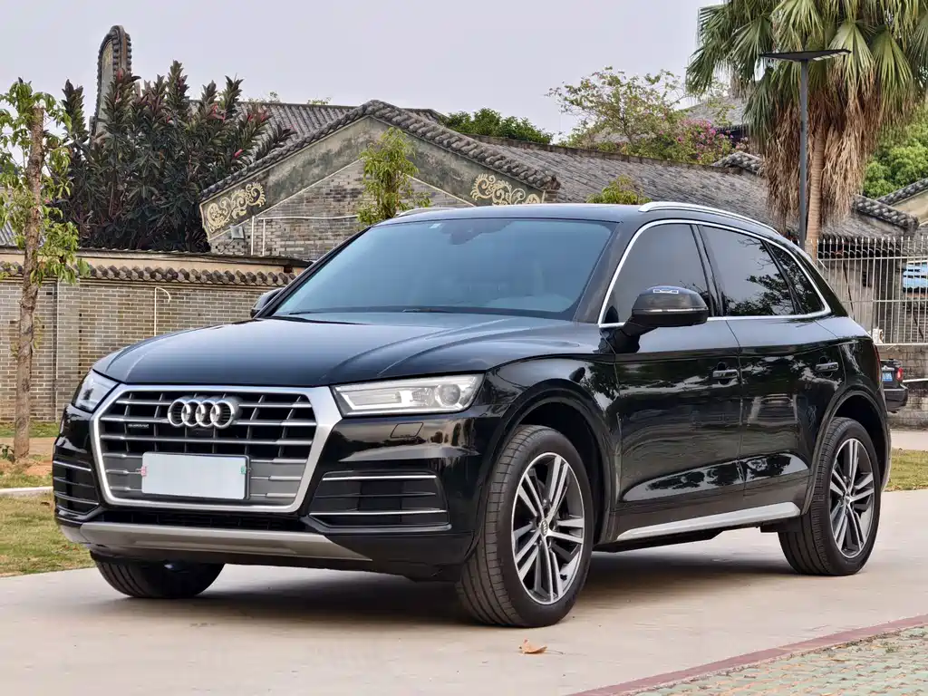 Audi Q5L 2021