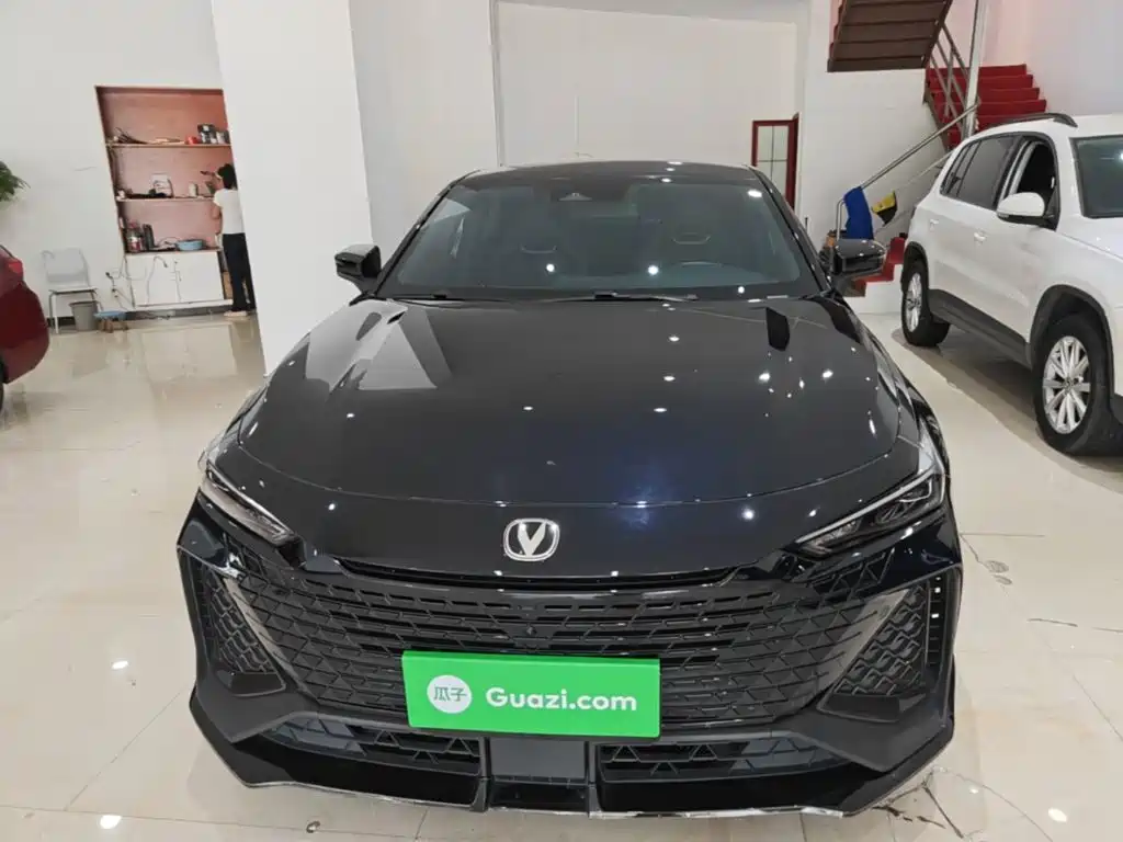 Changan UNI-V — миниатюра 3