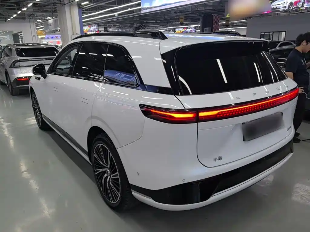 XPeng G9 — миниатюра 5