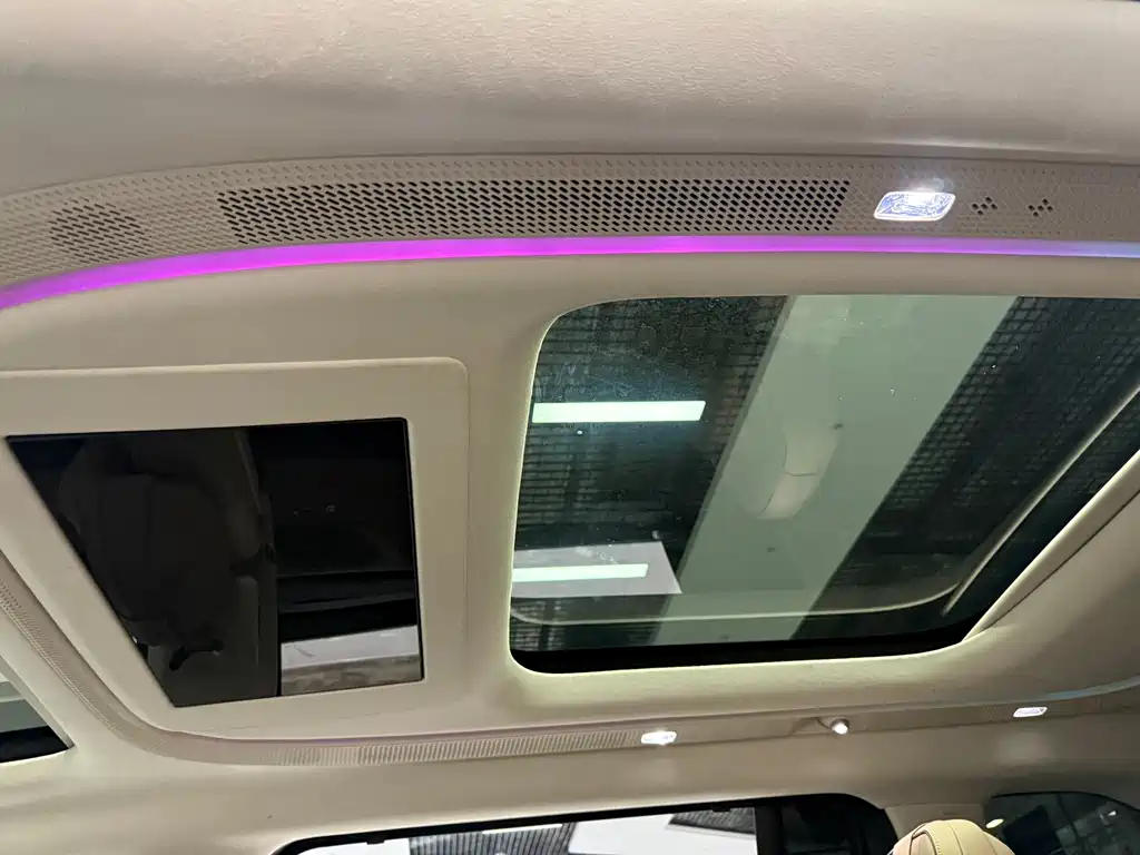 XPeng X9 — миниатюра 21